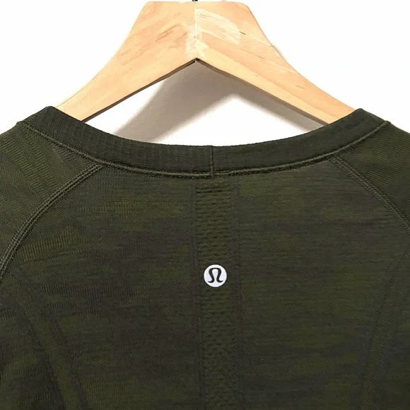 Lululemon Swiftly Tech Long Sleeve Crew Neck Top Thumb Holes Dark Olive Green - Picture 10 of 11